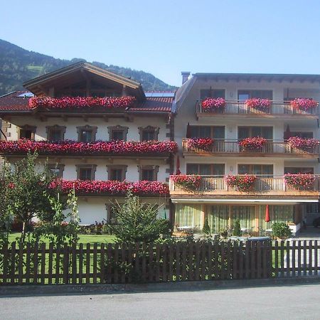 Hotel Garni Elisabeth Цель-ам-Циллер Экстерьер фото