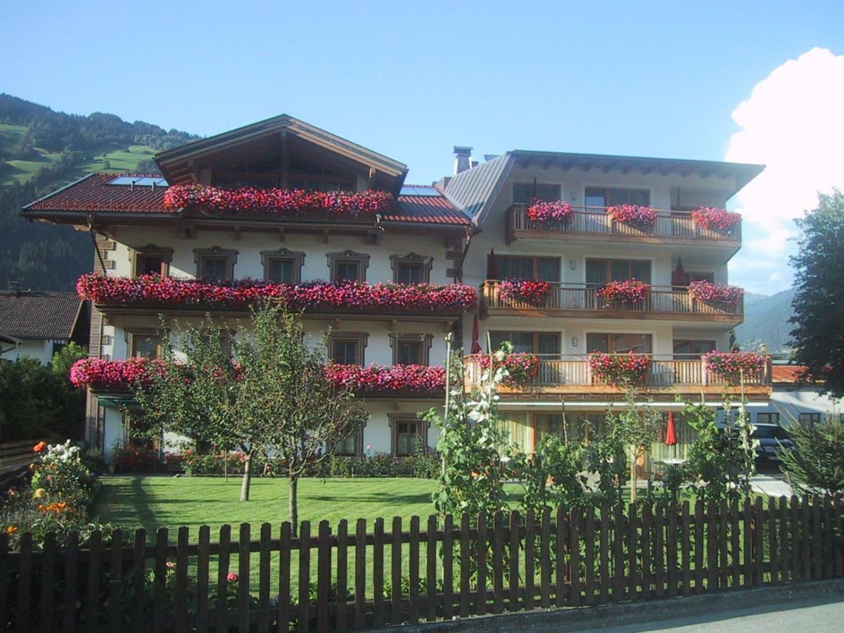 Hotel Garni Elisabeth Цель-ам-Циллер Экстерьер фото