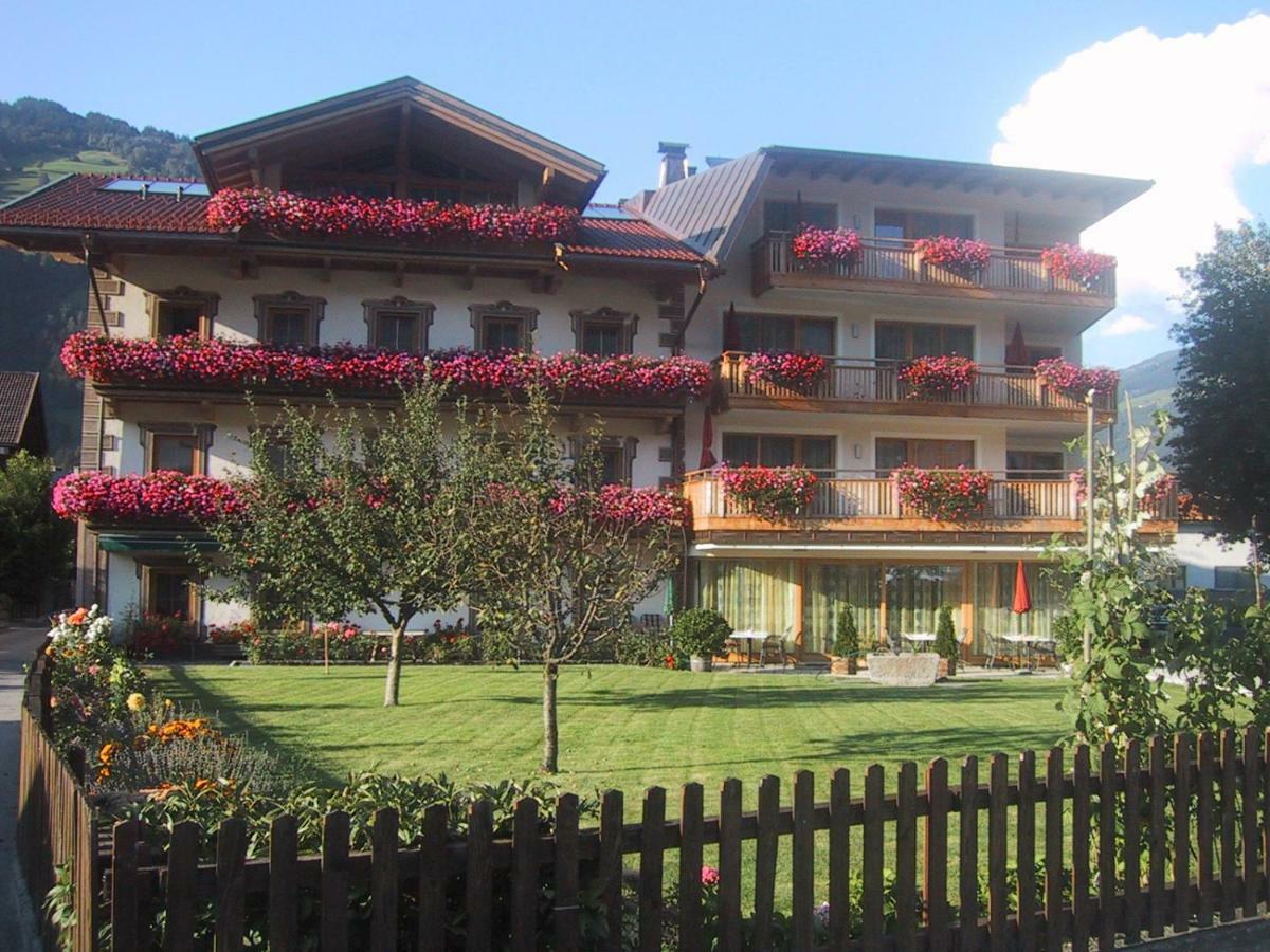 Hotel Garni Elisabeth Цель-ам-Циллер Экстерьер фото