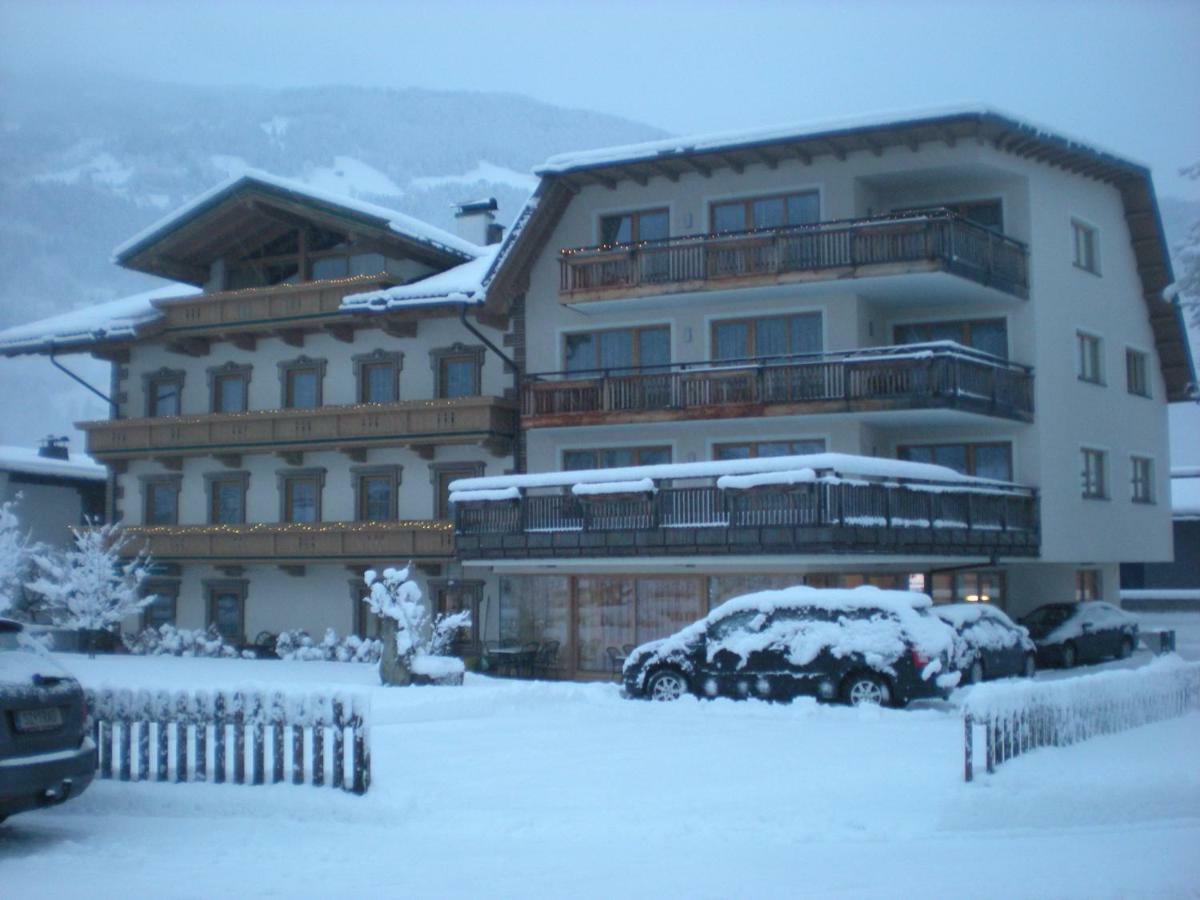 Hotel Garni Elisabeth Цель-ам-Циллер Экстерьер фото