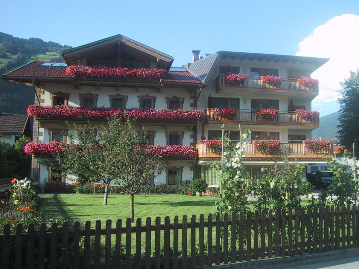 Hotel Garni Elisabeth Цель-ам-Циллер Экстерьер фото