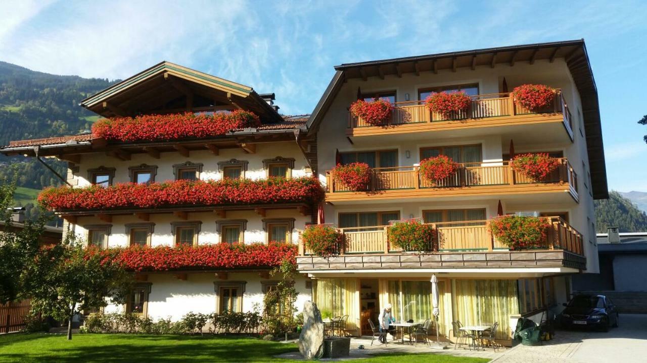 Hotel Garni Elisabeth Цель-ам-Циллер Экстерьер фото