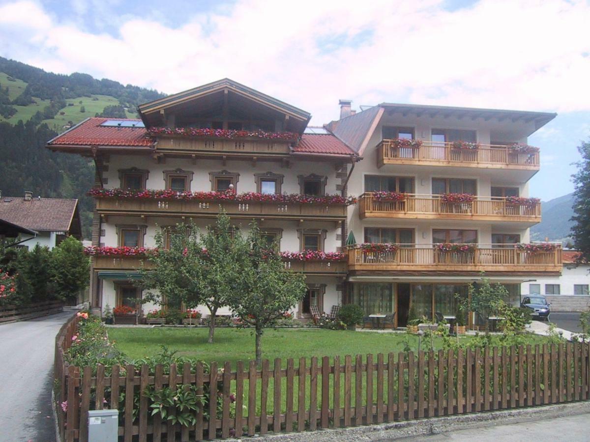 Hotel Garni Elisabeth Цель-ам-Циллер Экстерьер фото